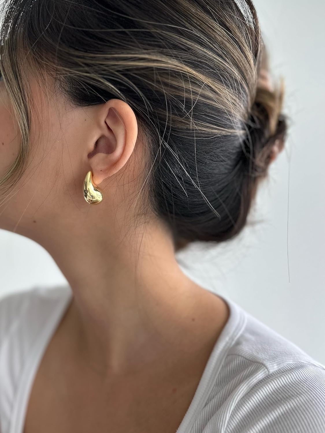 image:imagePAVOI 14K Gold Plated 925 Sterling Silver Post Teardrop Chunky Hoop Earrings Lightweight Drop Earrings for Women Designer Earring Trendy JewelryYellow Gold